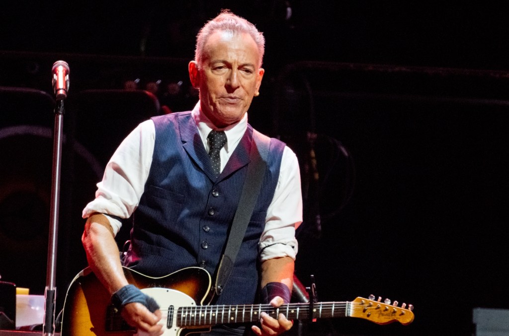 Bruce Springsteen calls 'unsuitable president' Trump again on stage