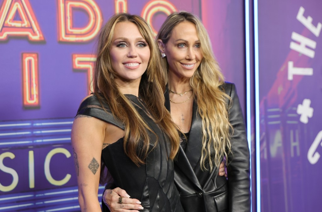 Miley Cyrus responds to the family's feuds rare in rare statements